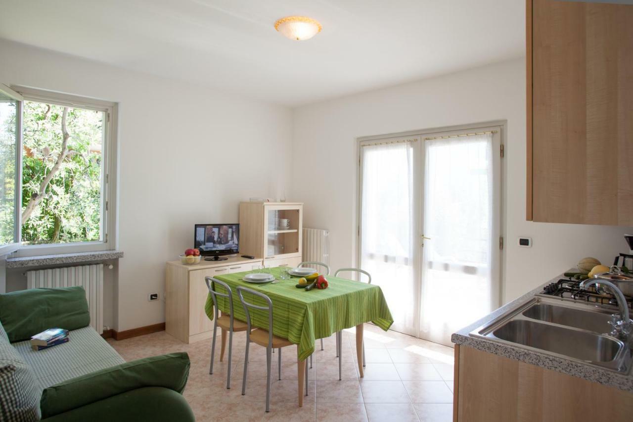 Residence Villa Aranci Лімоне-суль-Гарда Екстер'єр фото